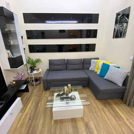 Apartmán Cozy In Downtown - Tsar Samuil Street *