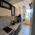Cozy In Downtown - Tsar Samuil Street Apartment Sofia