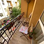 Cozy In Downtown - Tsar Samuil Street Apartment
