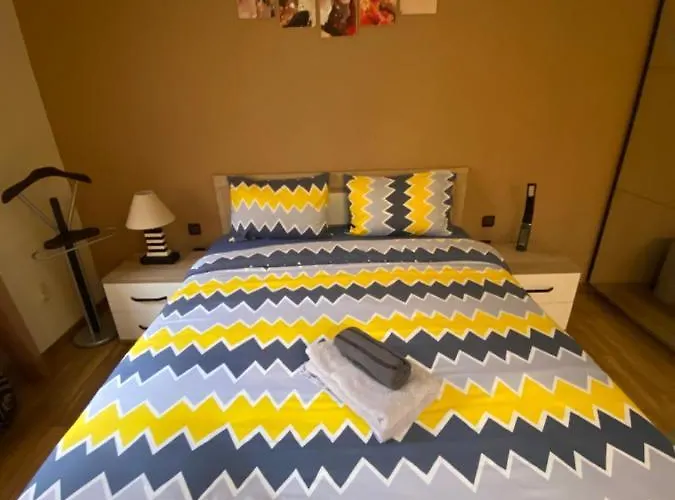 Cozy In Downtown - Tsar Samuil Street Apartment *