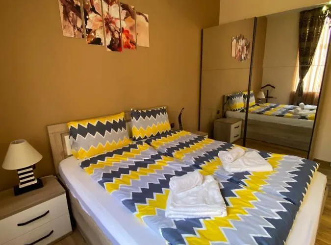 Apartment Cozy In Downtown - Tsar Samuil Street *