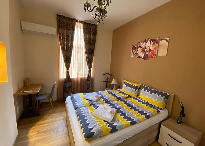 Cozy In Downtown - Tsar Samuil Street *