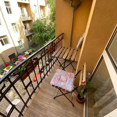 Cozy In Downtown - Tsar Samuil Street شقة