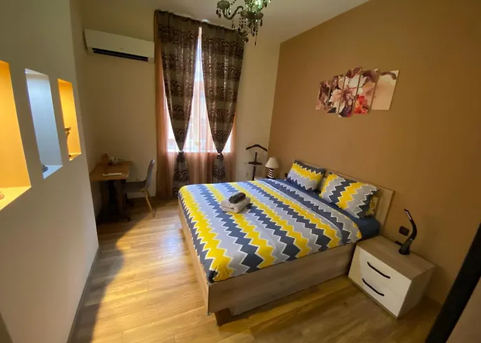 Cozy In Downtown - Tsar Samuil Street Sofia