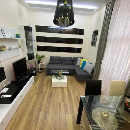 Cozy In Downtown - Tsar Samuil Street