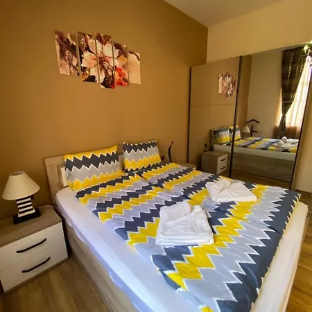 דירה Cozy In Downtown - Tsar Samuil Street *