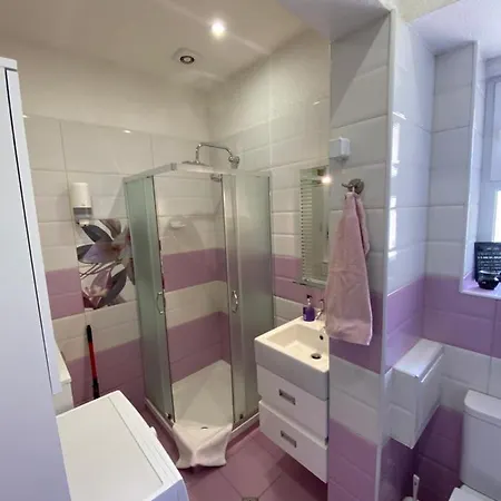 דירה Cozy In Downtown - Tsar Samuil Street